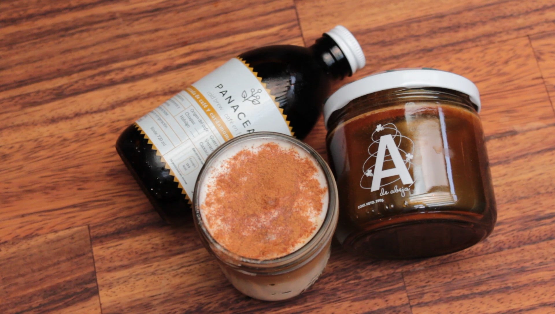 Latte Masala por Panacea y A de Abeja